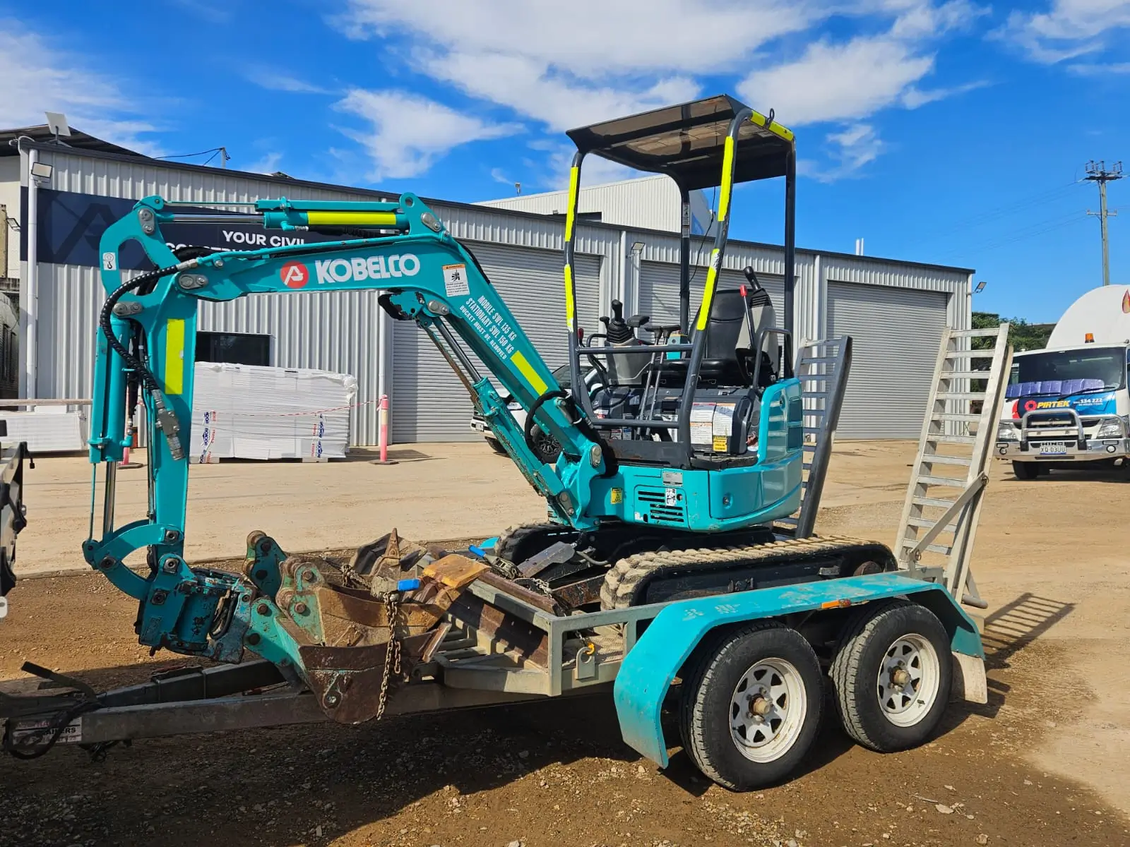 Excavator 1.7T Trailer Package