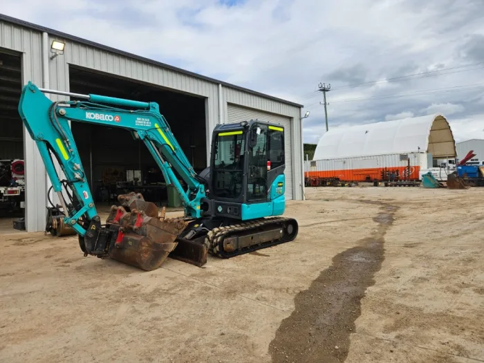 Excavators 5T
